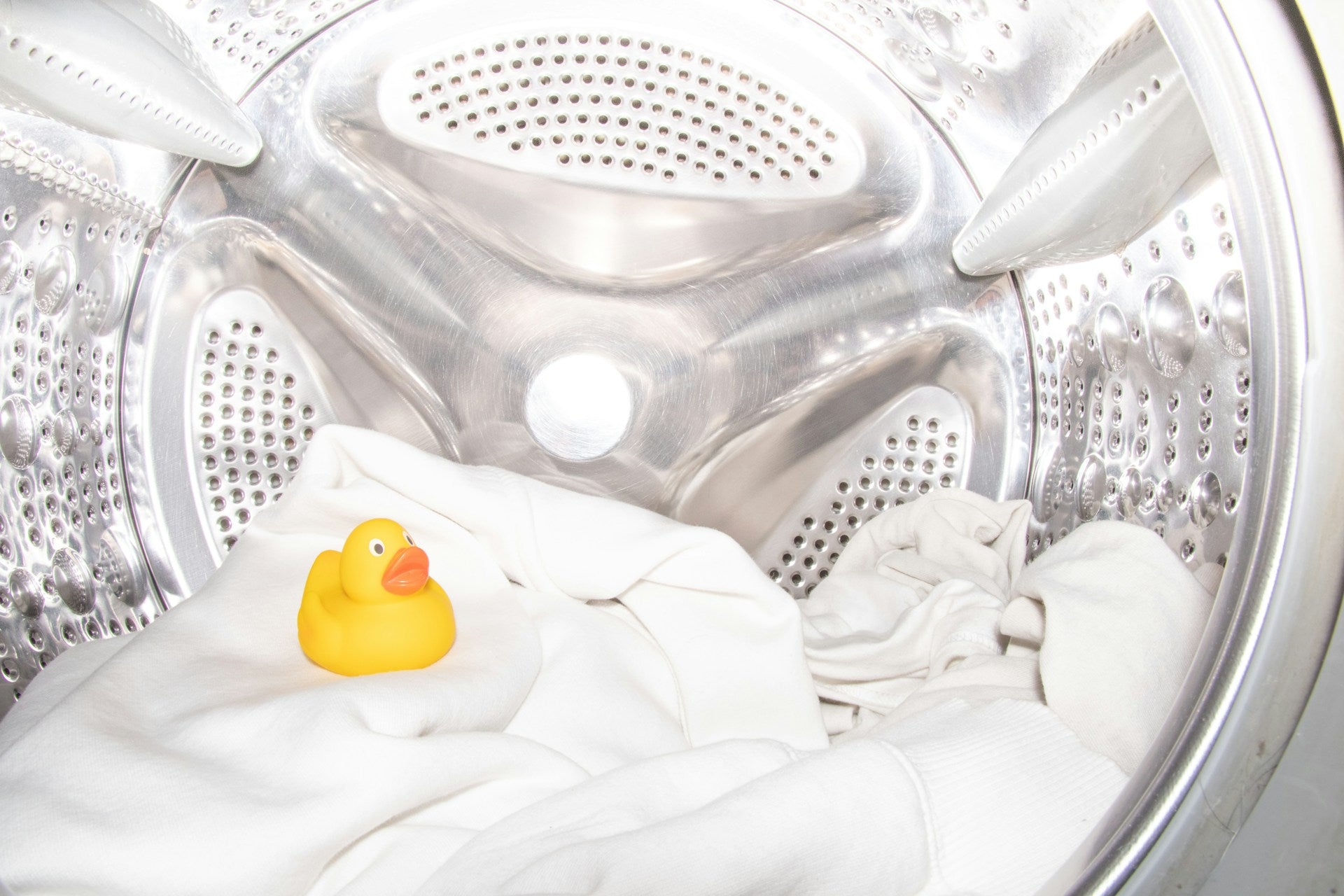 Do Laundry Sheets Dissolve in Cold Water? – FREDDIE